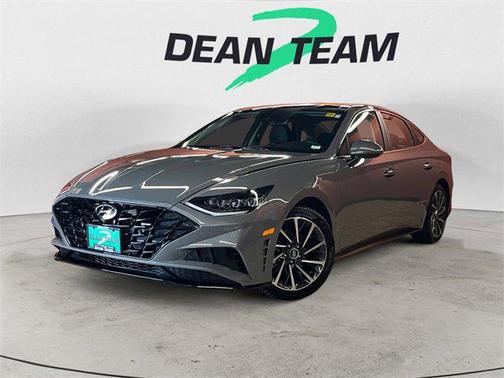 2022 Hyundai SONATA Limited