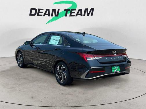 Abyss Black 2025 Hyundai ELANTRA HEV Limited