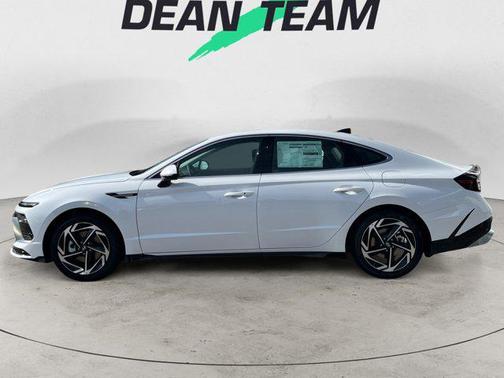 2026 Hyundai SONATA SEL