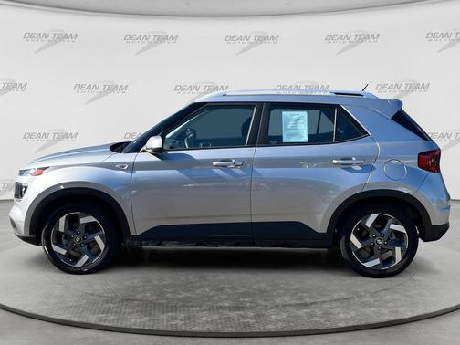 Shimmering Silver 2025 Hyundai VENUE SEL