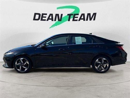 2021 Hyundai ELANTRA Limited