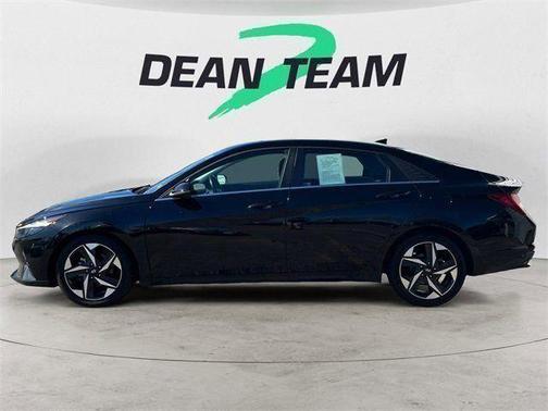 2021 Hyundai ELANTRA Limited