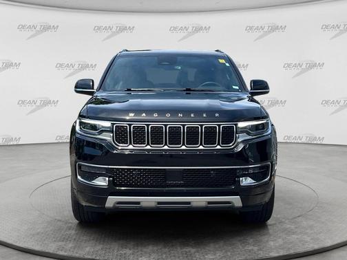 Diamond Black Crystal Pearlcoat 2024 Jeep Wagoneer Series II