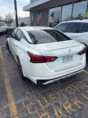 Pearl White Tricoat 2022 Nissan Altima 2.5 Platinum