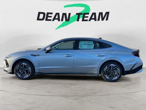 2026 Hyundai SONATA SEL