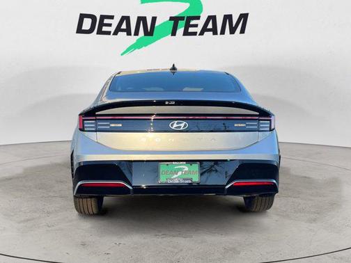 2026 Hyundai SONATA SEL