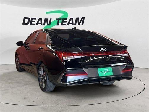 2025 Hyundai ELANTRA HEV Limited