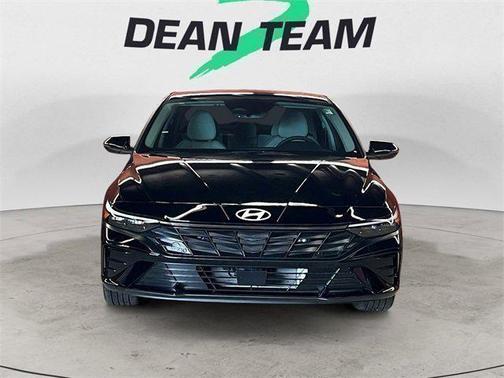 2025 Hyundai ELANTRA HEV Limited