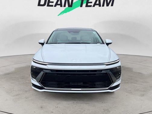 2026 Hyundai SONATA Hybrid SE