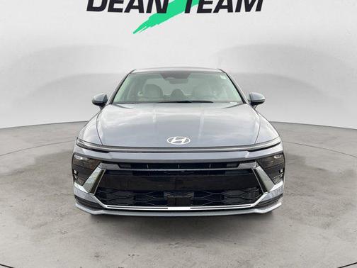 2026 Hyundai SONATA Hybrid Base