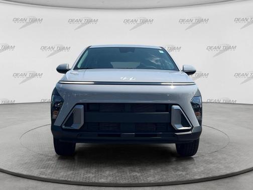 Cyber Gray Metallic 2026 Hyundai KONA SE