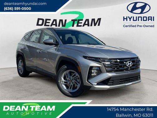 Shimmering Silver 2026 Hyundai TUCSON SE