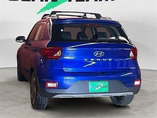 2022 Hyundai VENUE Limited