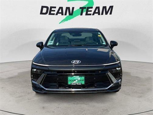 2024 Hyundai SONATA Hybrid Limited