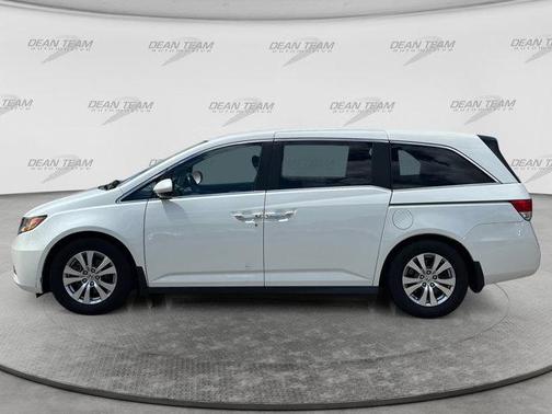 White Diamond Pearl 2016 Honda Odyssey EX-L