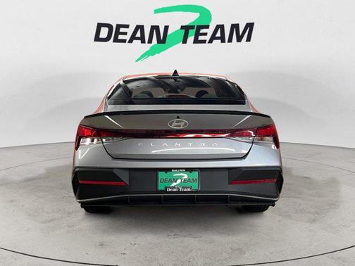 2026 Hyundai ELANTRA Sport