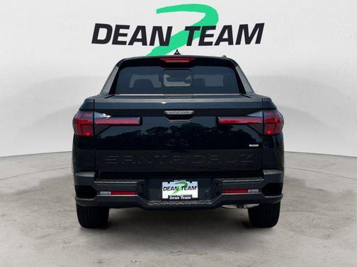 2025 Hyundai SANTA CRUZ SEL Activity