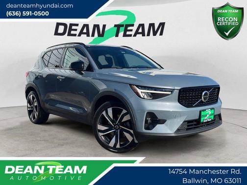 Thunder Grey Metallic 2023 Volvo XC40 Ultimate Dark Theme