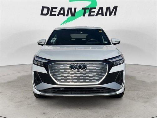 2023 Audi e-tron Sportback Premium