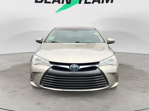 2017 Toyota Camry Hybrid XLE