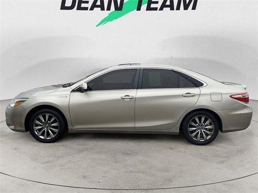 2017 Toyota Camry Hybrid XLE