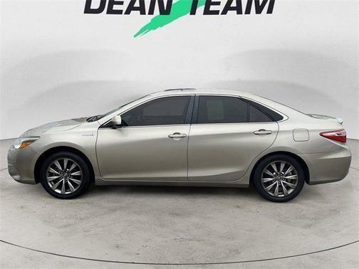 2017 Toyota Camry Hybrid XLE