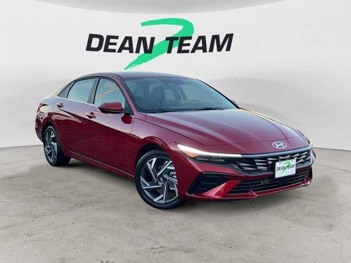 2025 Hyundai ELANTRA SEL