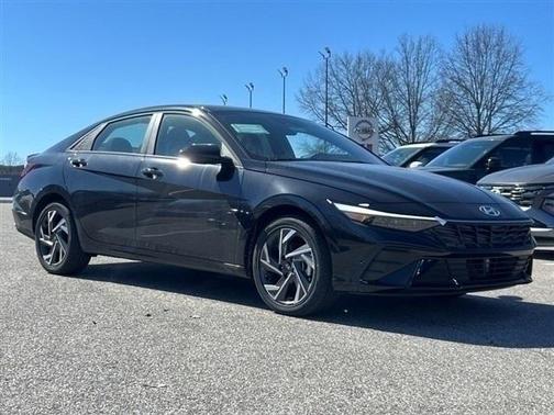 2025 Hyundai ELANTRA Sport