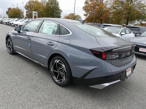 2026 Hyundai SONATA SEL