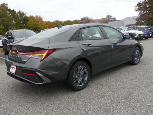 2025 Hyundai ELANTRA HEV Blue