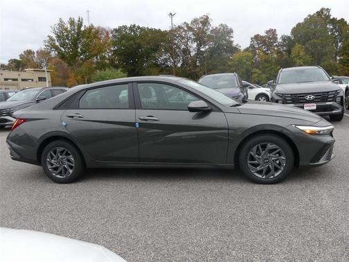 2025 Hyundai ELANTRA HEV Blue