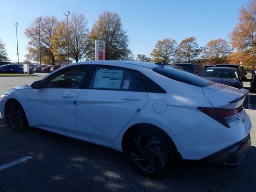 2025 Hyundai ELANTRA Sport