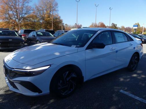 2025 Hyundai ELANTRA Sport