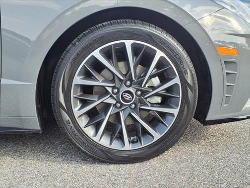 2021 Hyundai SONATA Limited