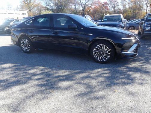 2026 Hyundai SONATA Hybrid SE