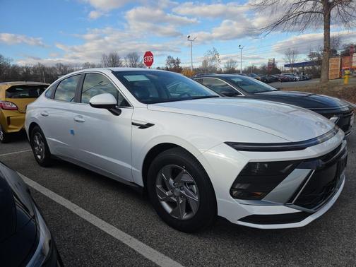 2026 Hyundai SONATA SE