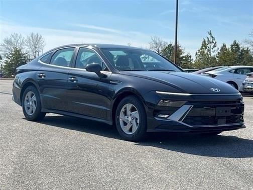 2025 Hyundai SONATA SE