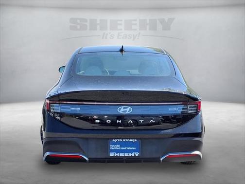 2025 Hyundai SONATA SE