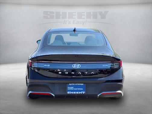 2025 Hyundai SONATA SE