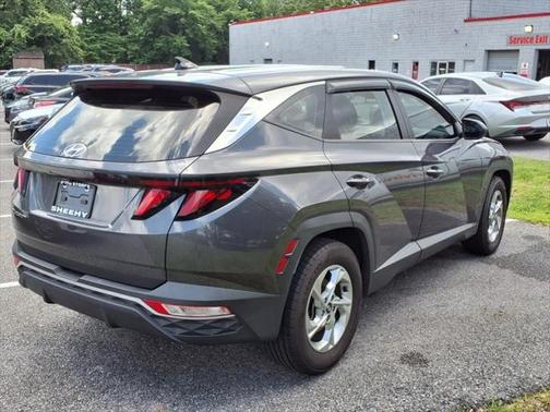 2022 Hyundai TUCSON SE