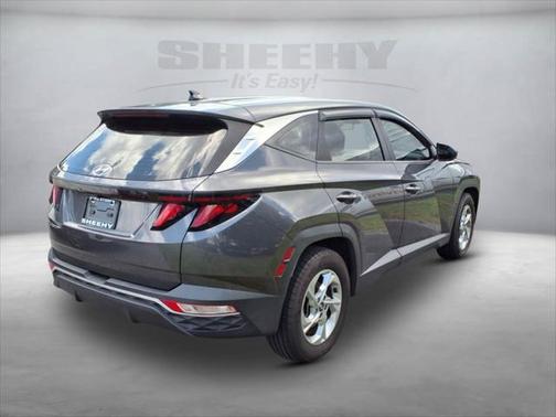 2022 Hyundai TUCSON SE
