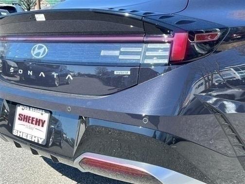 2025 Hyundai SONATA Hybrid Limited
