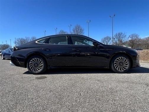 2025 Hyundai SONATA Hybrid Limited