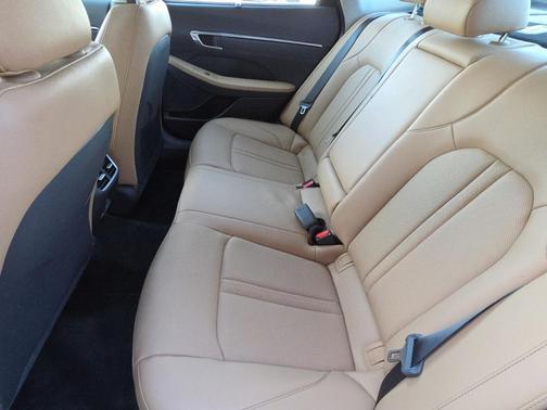 2023 Hyundai SONATA Hybrid Limited