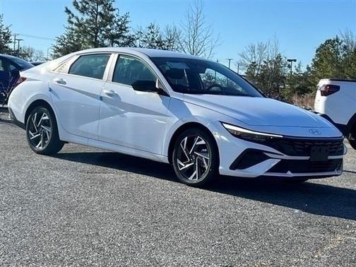 2025 Hyundai ELANTRA Sport