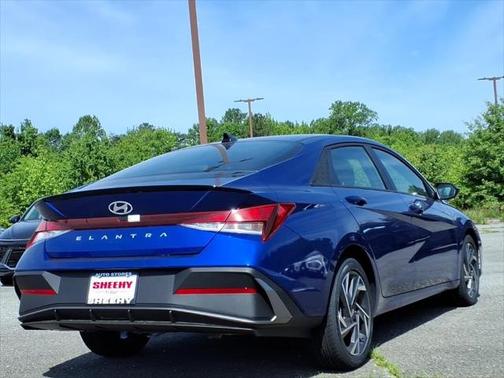 2025 Hyundai ELANTRA Sport