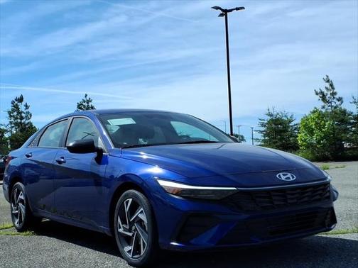 2025 Hyundai ELANTRA Sport