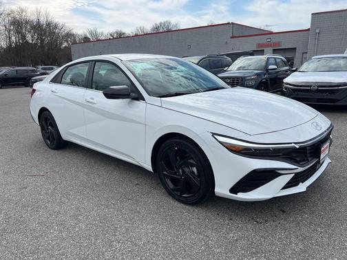 2026 Hyundai ELANTRA Sport