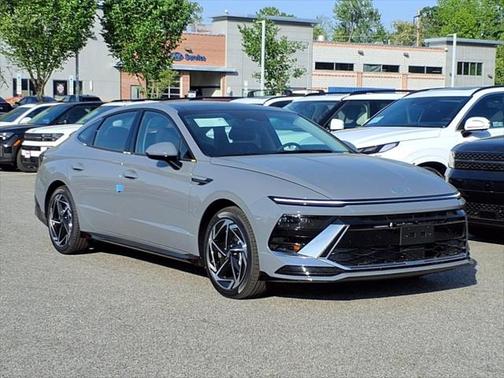 2025 Hyundai SONATA SEL