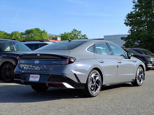 2025 Hyundai SONATA SEL